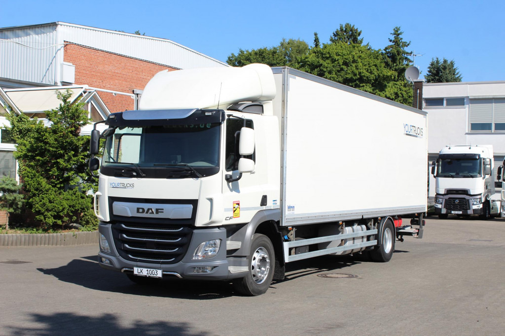 Daf CF 340 E6 Koffer 8,5m Klima LDW Rolltor LBW - Bakwagen: afbeelding 1 Daf CF 340 E6 Koffer 8,5m Klima LDW Rolltor LBW - Bakwagen: afbeelding 1