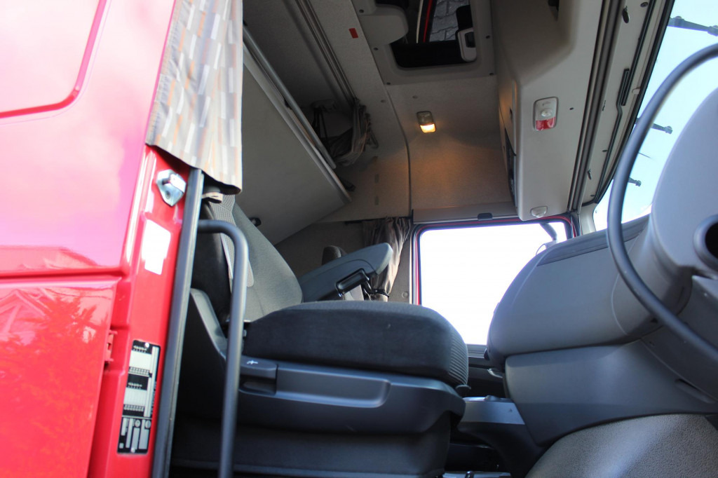 Daf XF 460 Space Cab Plane-Jumbo Retarder Hubdach - Schuifzeilen vrachtwagen: afbeelding 5 Daf XF 460 Space Cab Plane-Jumbo Retarder Hubdach - Schuifzeilen vrachtwagen: afbeelding 5