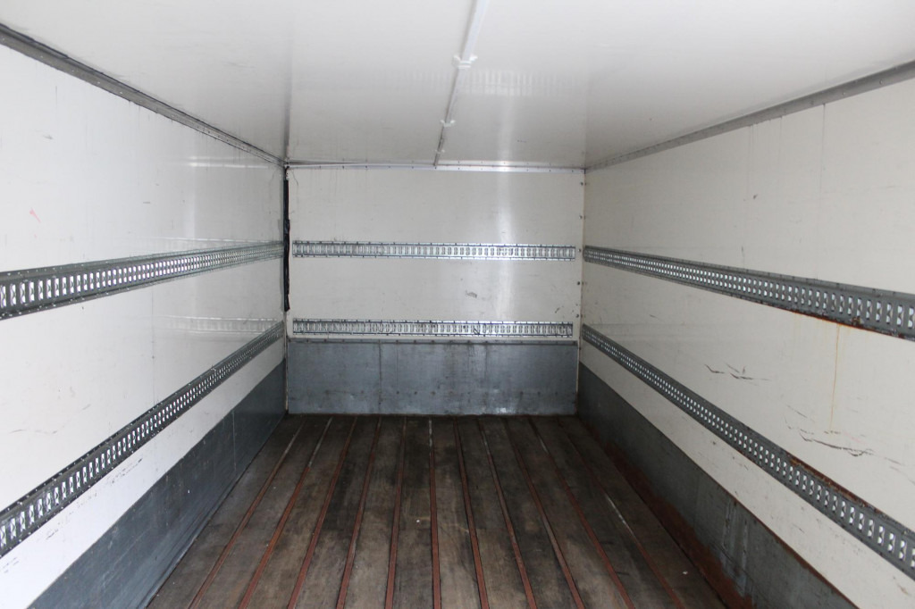 Bakwagen Iveco Eurocargo  160E210 E6 Koffer 6,9m Seiten Tür  LBW: afbeelding 13 Bakwagen Iveco Eurocargo  160E210 E6 Koffer 6,9m Seiten Tür  LBW: afbeelding 13