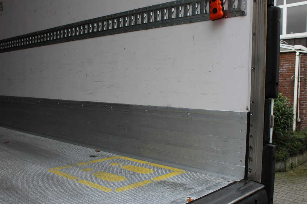 Lamberet TK SLXi Spectrum 2,65h Bi-Multi-Temp. TW LBW - Koelwagen oplegger: afbeelding 5 Lamberet TK SLXi Spectrum 2,65h Bi-Multi-Temp. TW LBW - Koelwagen oplegger: afbeelding 5