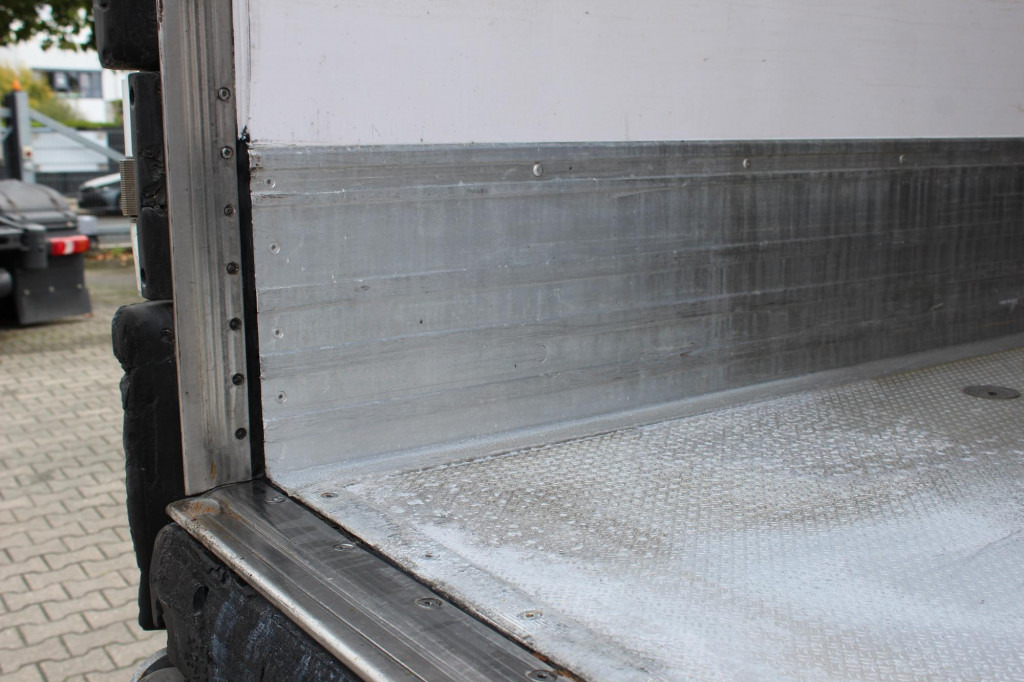 Lamberet TK SLXi Spectrum 2,65h Bi-Temp LBW FRC Aluboden - Koelwagen oplegger: afbeelding 4 Lamberet TK SLXi Spectrum 2,65h Bi-Temp LBW FRC Aluboden - Koelwagen oplegger: afbeelding 4