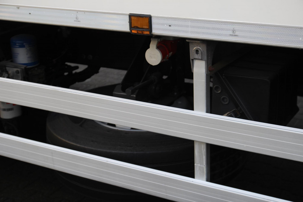 Koelwagen vrachtwagen Renault D 280E6 Wide CS 1250 City Strom Rolltor+LBW FRC: afbeelding 6 Koelwagen vrachtwagen Renault D 280E6 Wide CS 1250 City Strom Rolltor+LBW FRC: afbeelding 6
