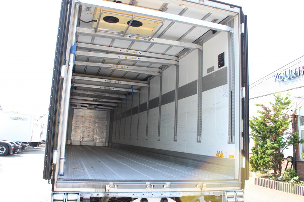 SCHMITZ Carrier Vector 1950Mt. Doppelstock Blumen LBW! - Koelwagen oplegger: afbeelding 3 SCHMITZ Carrier Vector 1950Mt. Doppelstock Blumen LBW! - Koelwagen oplegger: afbeelding 3