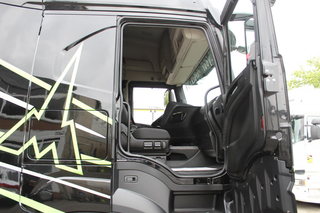 Iveco S-Way 480 Retarder Standklima 2Tanks Navi LED - Trekker: afbeelding 3 Iveco S-Way 480 Retarder Standklima 2Tanks Navi LED - Trekker: afbeelding 3