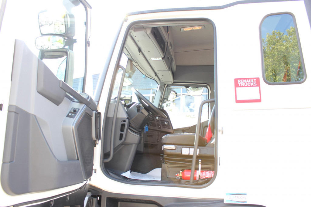 Renault T 430 E6 6 Sitze Ex- Fahrschule nur 64Tkm ! - Trekker: afbeelding 4 Renault T 430 E6 6 Sitze Ex- Fahrschule nur 64Tkm ! - Trekker: afbeelding 4