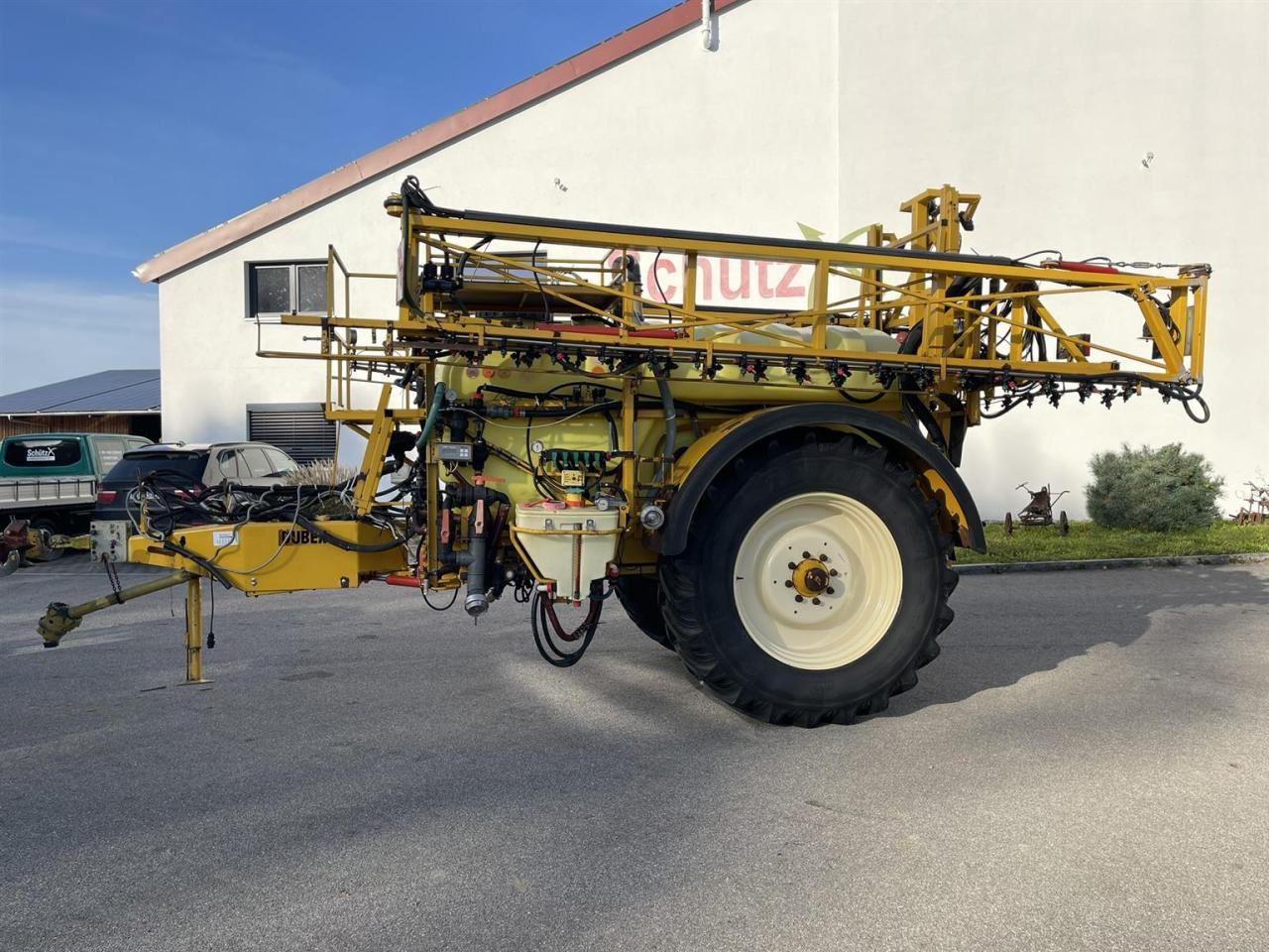 Dubex Vector mit Lenkung, 4.000 Liter Tankvolumen, 28m, Spray Control, Tank Control - Getrokken veldspuit: afbeelding 2 Dubex Vector mit Lenkung, 4.000 Liter Tankvolumen, 28m, Spray Control, Tank Control - Getrokken veldspuit: afbeelding 2