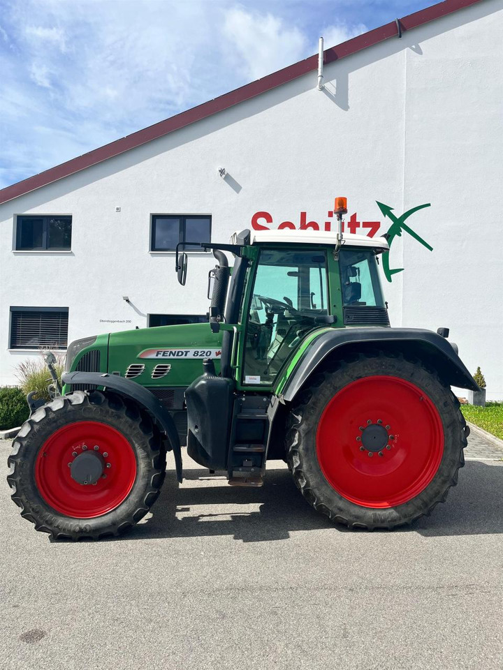 Fendt 820 Vario Com3 mit GPS / neuer Motor / 9647 Bh - Tractor: afbeelding 2 Fendt 820 Vario Com3 mit GPS / neuer Motor / 9647 Bh - Tractor: afbeelding 2