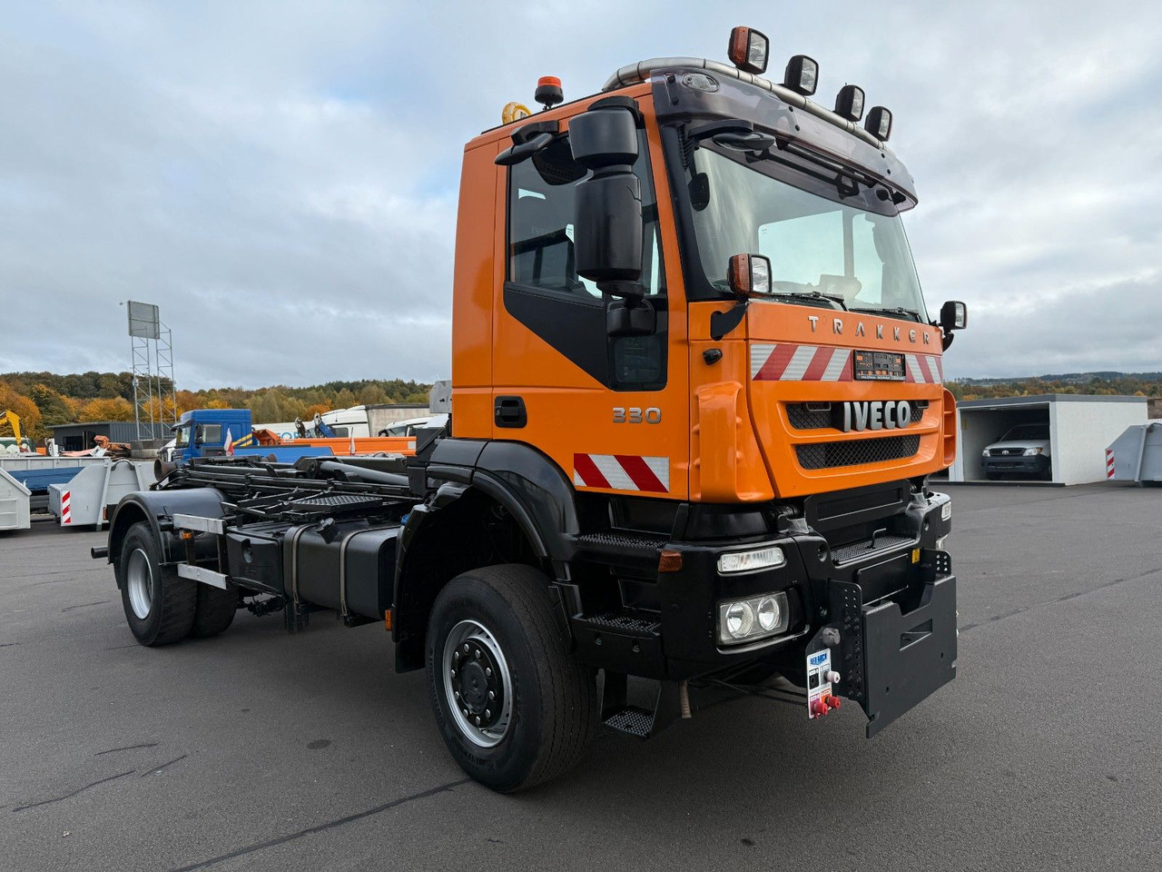 Iveco Trakker 330 EEV Winterdienst Abroll - Haakarmsysteem vrachtwagen: afbeelding 5 Iveco Trakker 330 EEV Winterdienst Abroll - Haakarmsysteem vrachtwagen: afbeelding 5