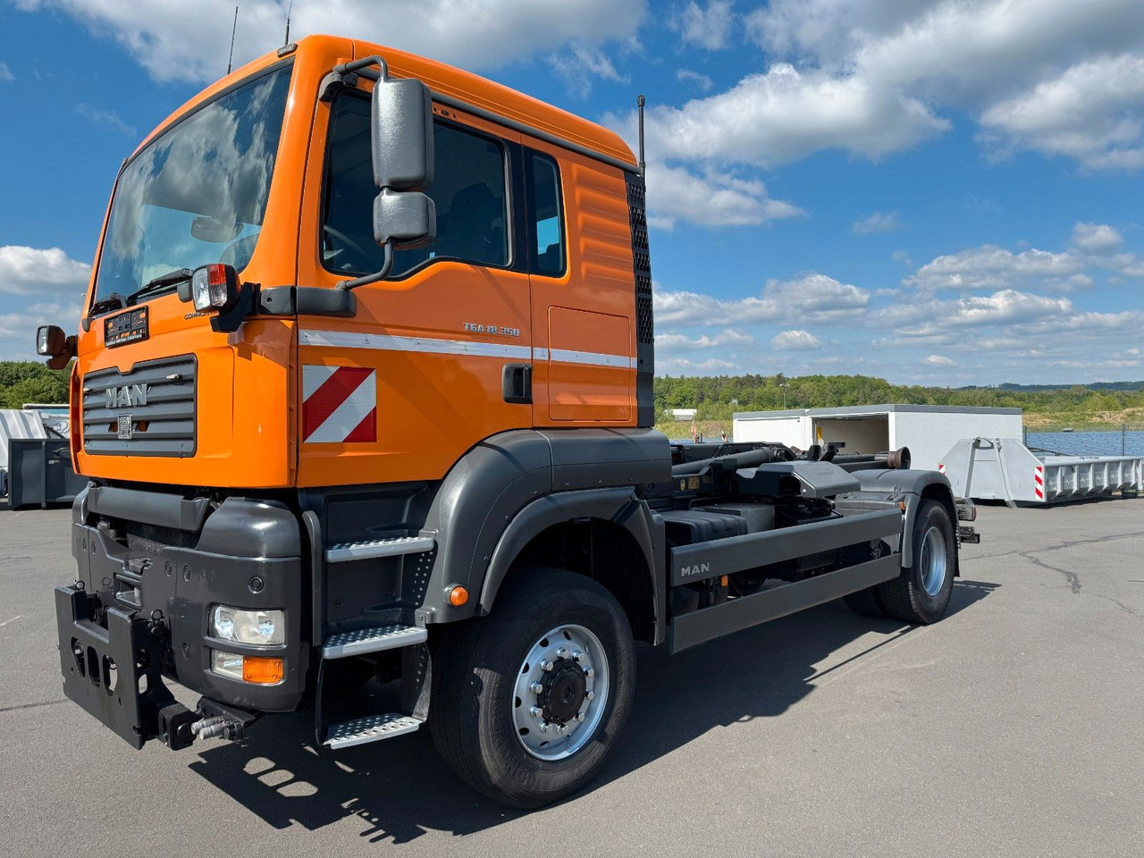 MAN TGA 18.350 4x4 Meiler Abroller RK 14.45 Winterd. - Haakarmsysteem vrachtwagen: afbeelding 1 MAN TGA 18.350 4x4 Meiler Abroller RK 14.45 Winterd. - Haakarmsysteem vrachtwagen: afbeelding 1