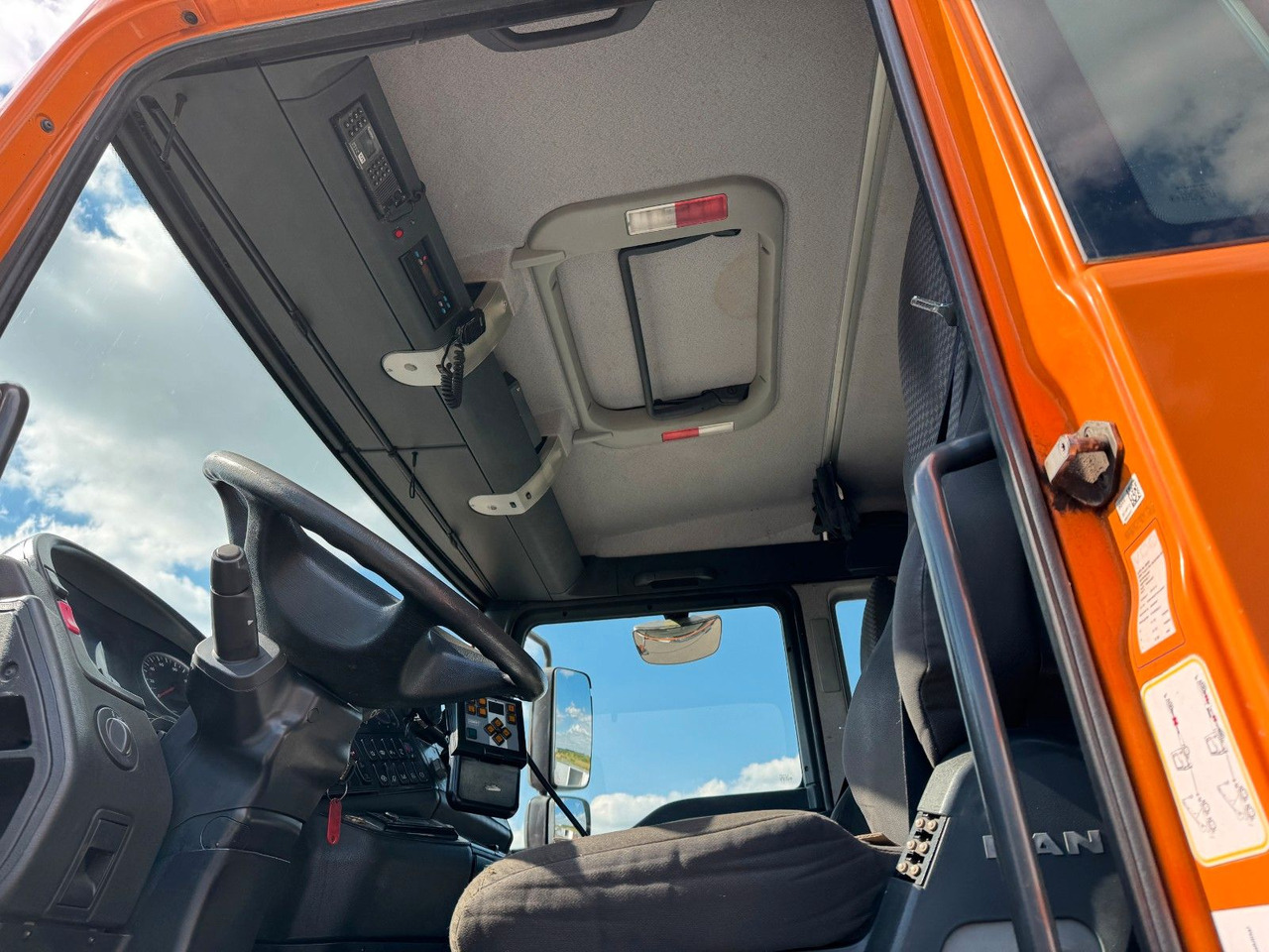 MAN TGA 18.350 4x4 Meiler Abroller RK 14.45 Winterd. - Haakarmsysteem vrachtwagen: afbeelding 5 MAN TGA 18.350 4x4 Meiler Abroller RK 14.45 Winterd. - Haakarmsysteem vrachtwagen: afbeelding 5