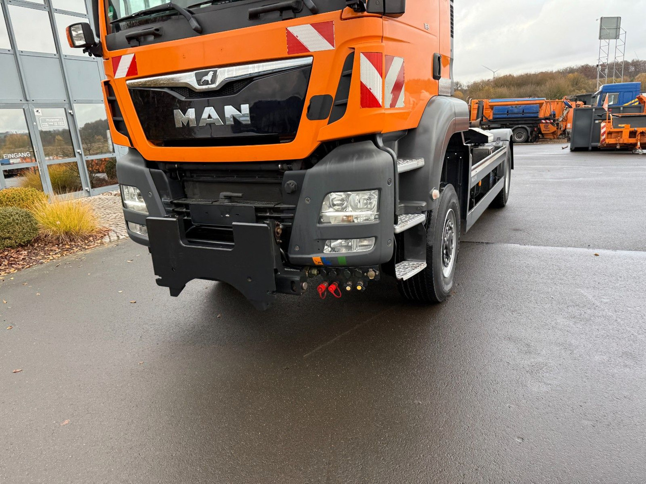 MAN TGS 18.360 4x4 Winterdienst Meiller Abroller - Haakarmsysteem vrachtwagen: afbeelding 3 MAN TGS 18.360 4x4 Winterdienst Meiller Abroller - Haakarmsysteem vrachtwagen: afbeelding 3