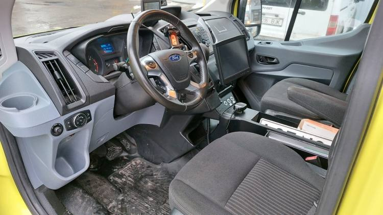 FORD TRANSIT 2,0TDI AMBULANCE KLIMA 12.2018 EURO 6, 3 UNITS - Ambulance: afbeelding 2 FORD TRANSIT 2,0TDI AMBULANCE KLIMA 12.2018 EURO 6, 3 UNITS - Ambulance: afbeelding 2