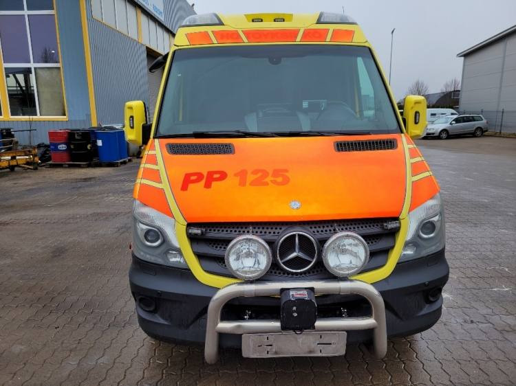MERCEDES – BENZ SPRINTER 2.2D AMBULANCE (PROFILE) KLIMA 11.2014 EURO 5 - Ambulance: afbeelding 2 MERCEDES – BENZ SPRINTER 2.2D AMBULANCE (PROFILE) KLIMA 11.2014 EURO 5 - Ambulance: afbeelding 2