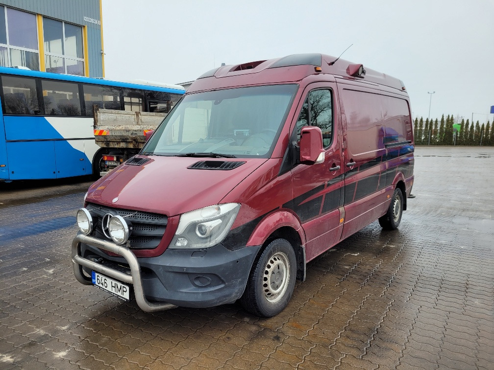 MERCEDES – BENZ SPRINTER 316 CDI ex ambulance 11.2014 EURO 5 - Gesloten bestelwagen: afbeelding 2 MERCEDES – BENZ SPRINTER 316 CDI ex ambulance 11.2014 EURO 5 - Gesloten bestelwagen: afbeelding 2
