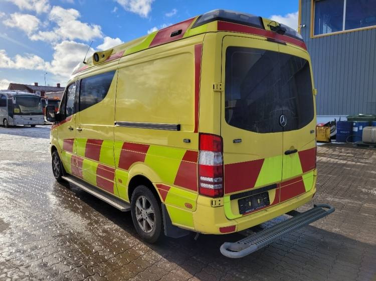MERCEDES – BENZ SPRINTER AMBULANCE (PROFILE) KLIMA 2.2016 EURO 6 - Ambulance: afbeelding 3 MERCEDES – BENZ SPRINTER AMBULANCE (PROFILE) KLIMA 2.2016 EURO 6 - Ambulance: afbeelding 3