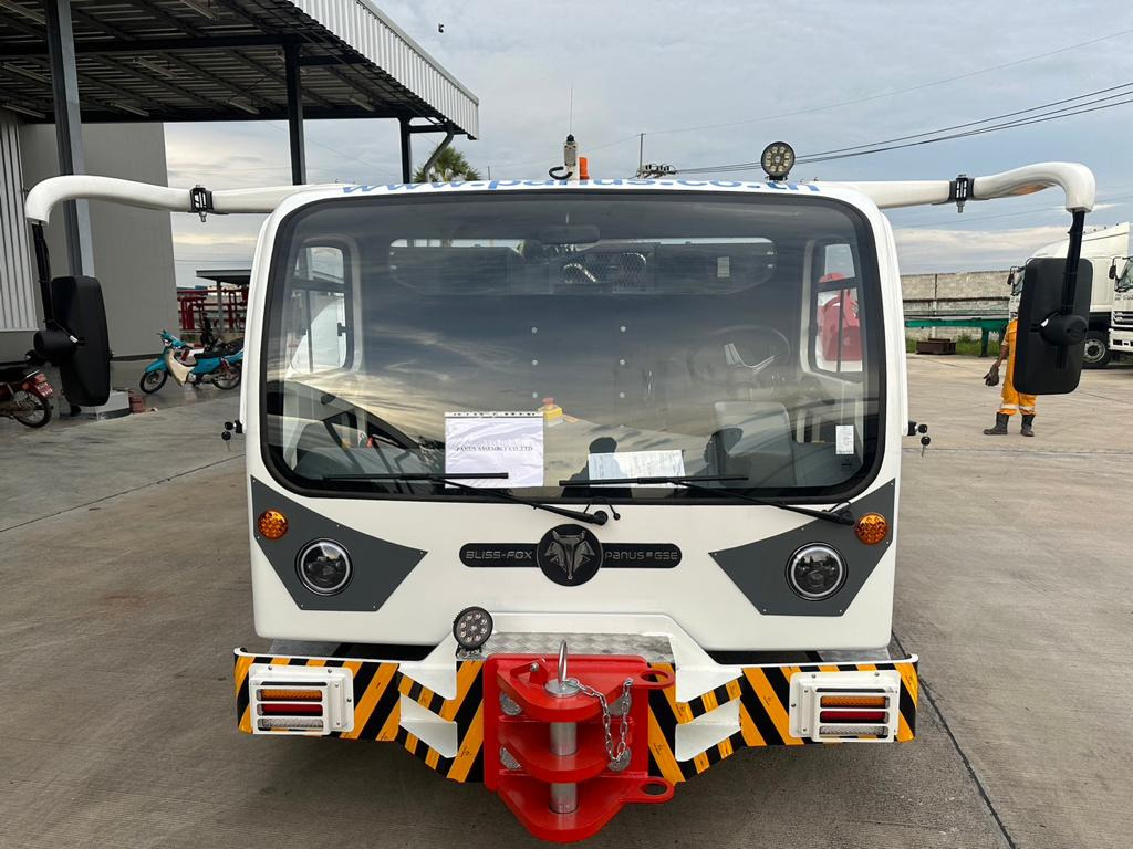 BlissFox - ABC 40D - Vliegtuigtrekker: afbeelding 1 BlissFox - ABC 40D - Vliegtuigtrekker: afbeelding 1