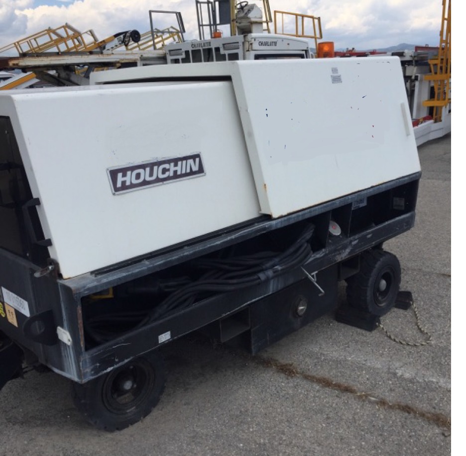 Houchin GPU C690 90KvA + 28DC - Ground power unit: afbeelding 2 Houchin GPU C690 90KvA + 28DC - Ground power unit: afbeelding 2