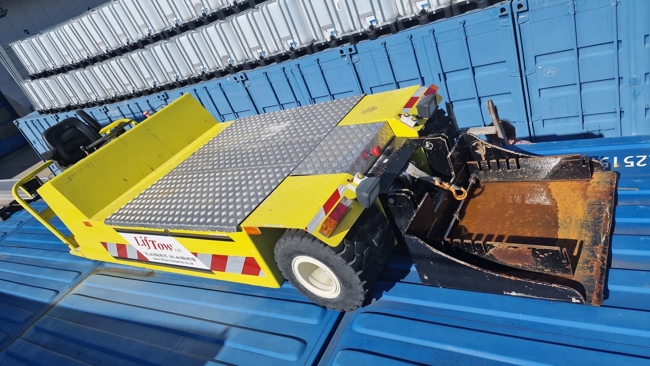 Liftow 75C - Vliegtuigtrekker: afbeelding 3 Liftow 75C - Vliegtuigtrekker: afbeelding 3