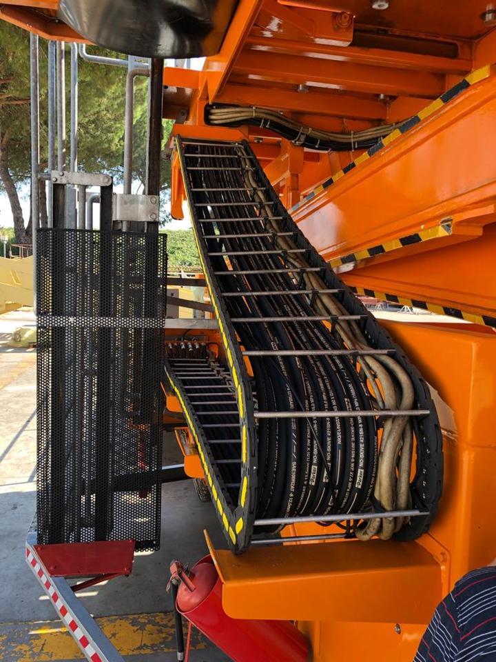 Main Deck Loader Aviogei 20 tons 2PU2000 - Container/ Palletlader: afbeelding 2 Main Deck Loader Aviogei 20 tons 2PU2000 - Container/ Palletlader: afbeelding 2