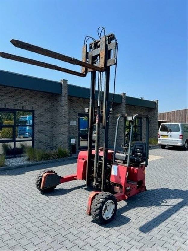 Moffett M2003 - Meeneemheftruck: afbeelding 1 Moffett M2003 - Meeneemheftruck: afbeelding 1