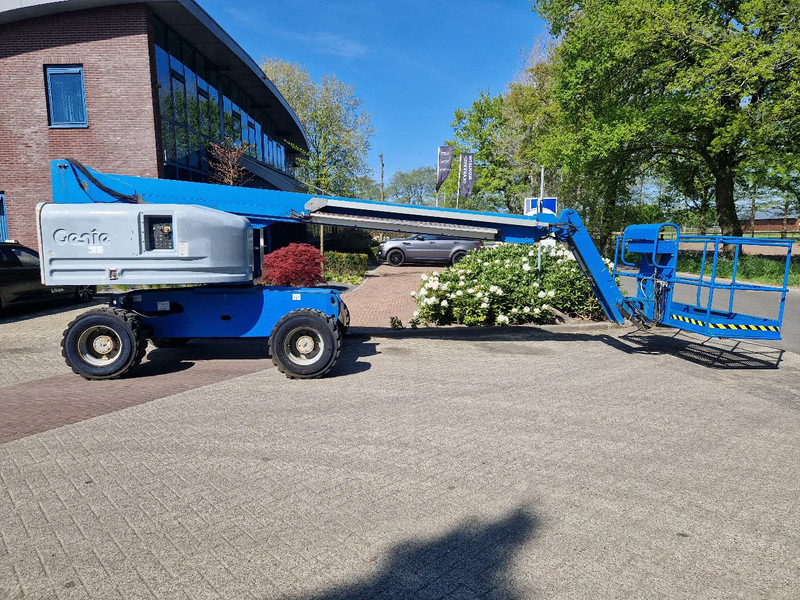 Genie S-45 - Telescoophoogwerker: afbeelding 2 Genie S-45 - Telescoophoogwerker: afbeelding 2
