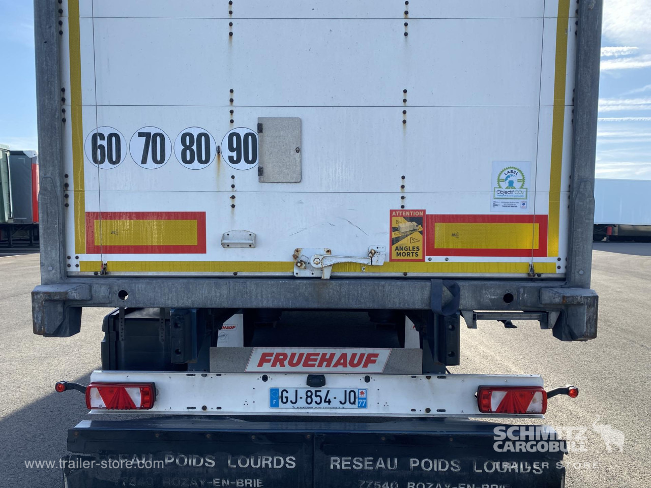 FRUEHAUF Dryfreight Standard Roller shutter door - Gesloten oplegger: afbeelding 3 FRUEHAUF Dryfreight Standard Roller shutter door - Gesloten oplegger: afbeelding 3