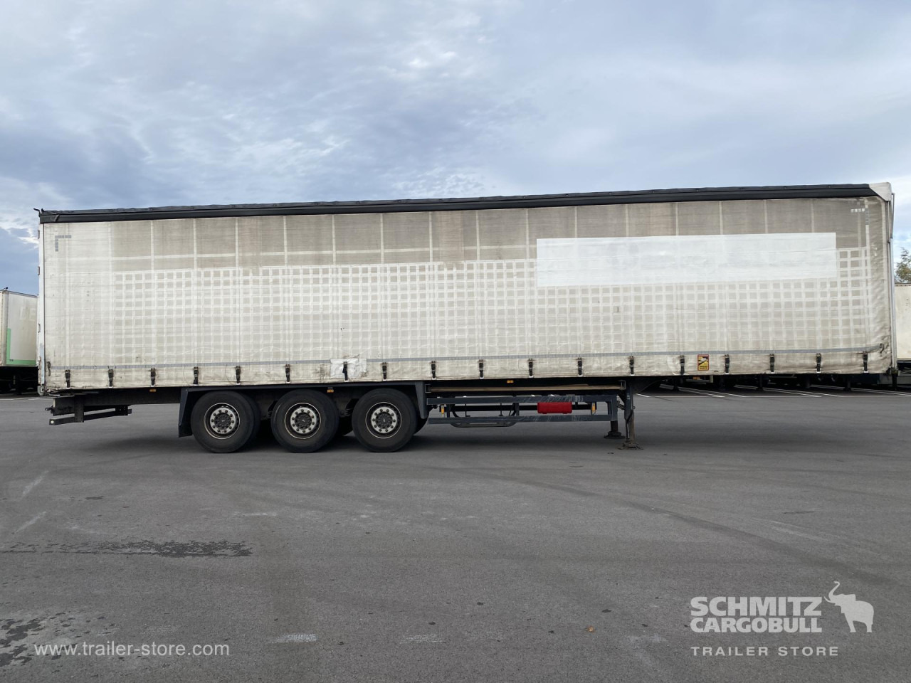 SCHMITZ Curtainsider Standard - Schuifzeiloplegger: afbeelding 4 SCHMITZ Curtainsider Standard - Schuifzeiloplegger: afbeelding 4