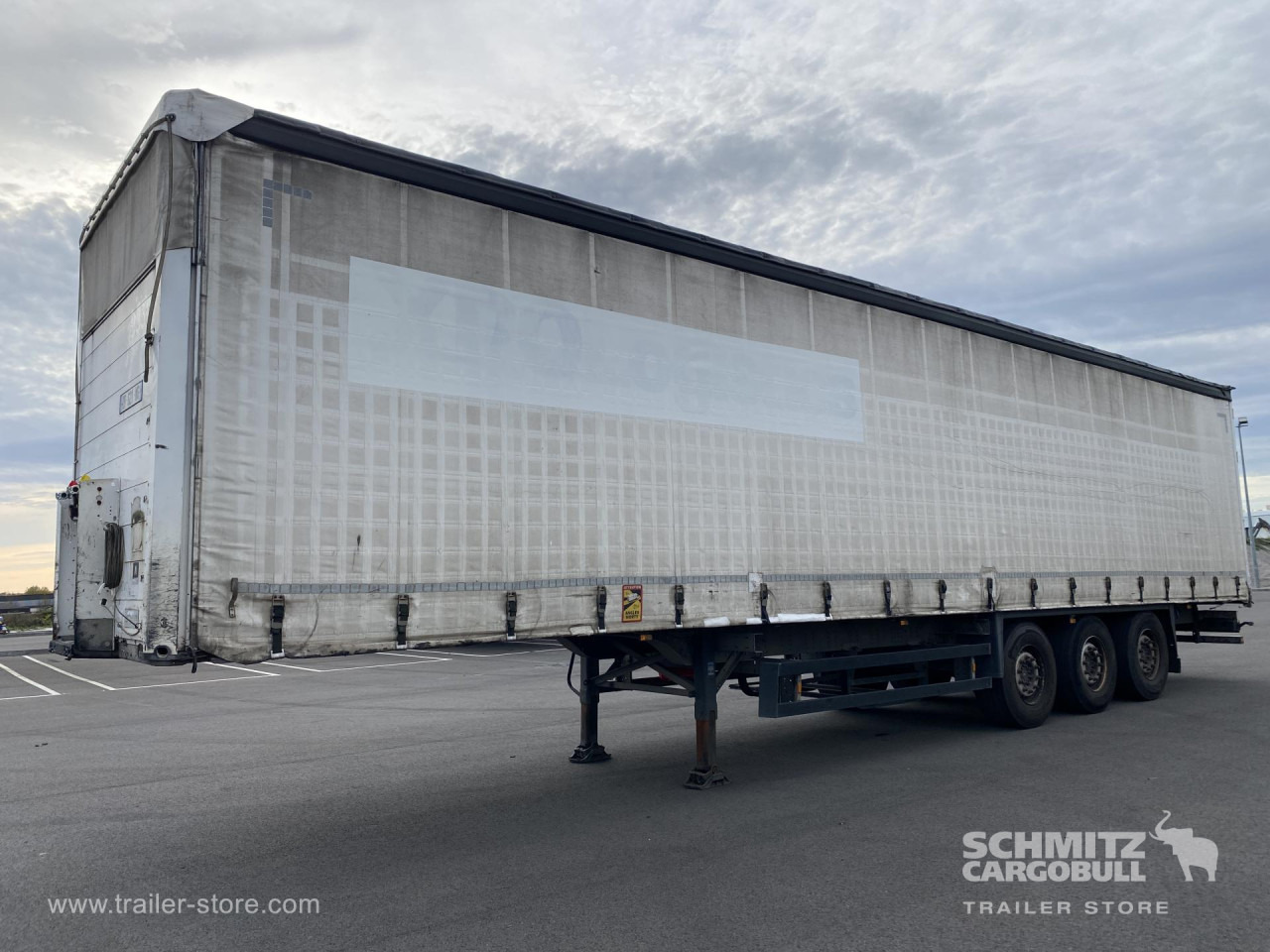 SCHMITZ Curtainsider Standard - Schuifzeiloplegger: afbeelding 1 SCHMITZ Curtainsider Standard - Schuifzeiloplegger: afbeelding 1