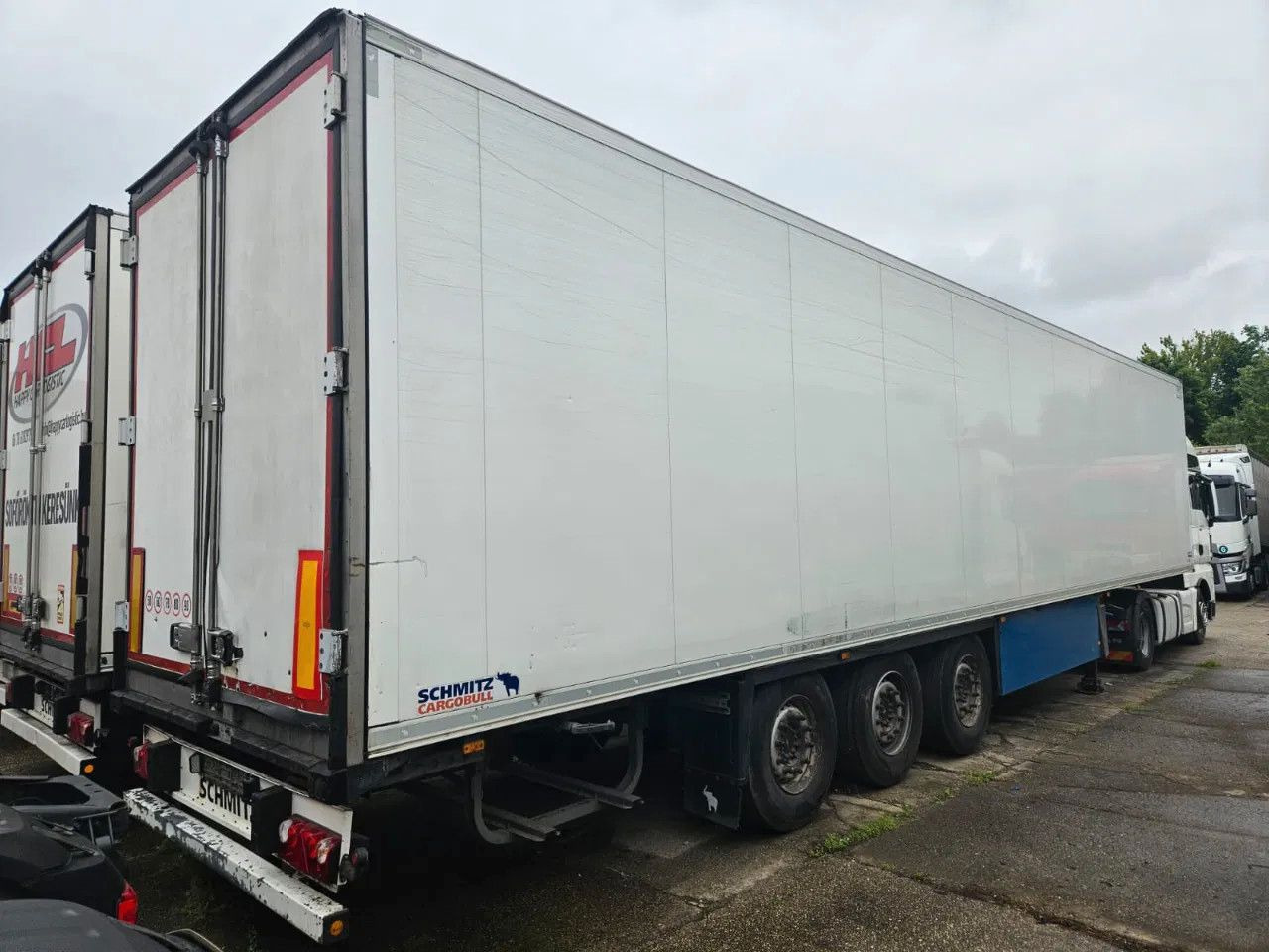 Schmitz Cargobull SCB S3B Schmitz Frigo Engine - Koelwagen oplegger: afbeelding 2 Schmitz Cargobull SCB S3B Schmitz Frigo Engine - Koelwagen oplegger: afbeelding 2