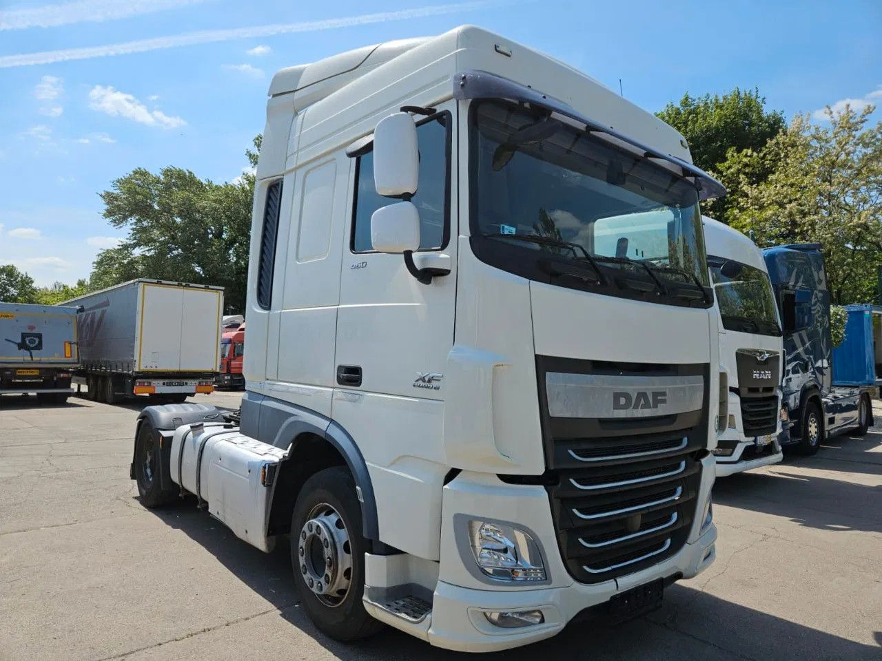 DAF XF 460 Space Cab Standklima 1 units - Trekker: afbeelding 2 DAF XF 460 Space Cab Standklima 1 units - Trekker: afbeelding 2