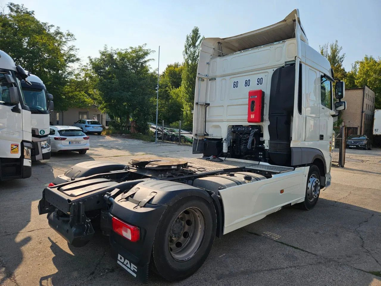 DAF XF 480 SC-Standard-Intarder-StandKlima-2 Units - Trekker: afbeelding 4 DAF XF 480 SC-Standard-Intarder-StandKlima-2 Units - Trekker: afbeelding 4