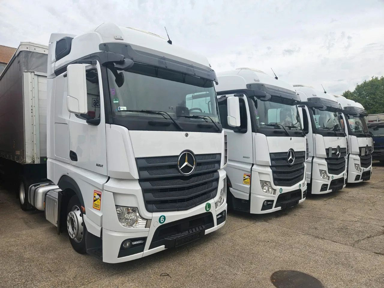 Mercedes-Benz Actros 1851 Mega, BigSpace, Standklima, 2 units - Trekker: afbeelding 5 Mercedes-Benz Actros 1851 Mega, BigSpace, Standklima, 2 units - Trekker: afbeelding 5