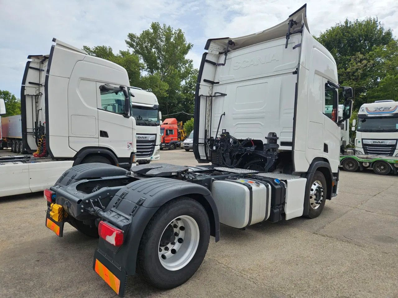Scania R450 Alloy wheels, Stand Klima, Navi, 2 units - Trekker: afbeelding 4 Scania R450 Alloy wheels, Stand Klima, Navi, 2 units - Trekker: afbeelding 4