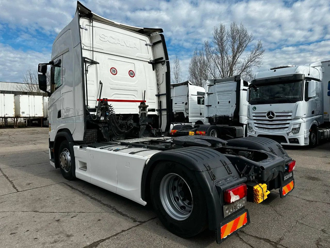 Scania S450 Standard, Full Spoiler, StandKlima, Retarde - Trekker: afbeelding 3 Scania S450 Standard, Full Spoiler, StandKlima, Retarde - Trekker: afbeelding 3