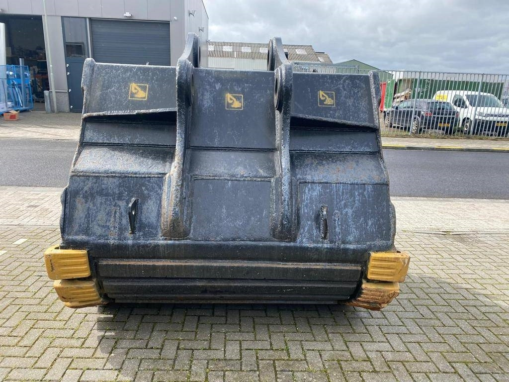 Hitachi ZX 870 - Bak voor Bouwmachine: afbeelding 3 Hitachi ZX 870 - Bak voor Bouwmachine: afbeelding 3