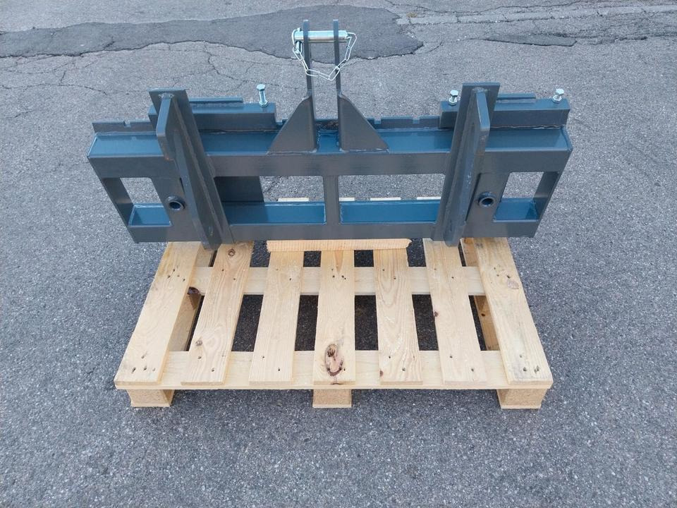 Adapter Weidemann Hoflader auf 3 Punkt Kat II Palettengabel Euro - Vorken: afbeelding 3 Adapter Weidemann Hoflader auf 3 Punkt Kat II Palettengabel Euro - Vorken: afbeelding 3
