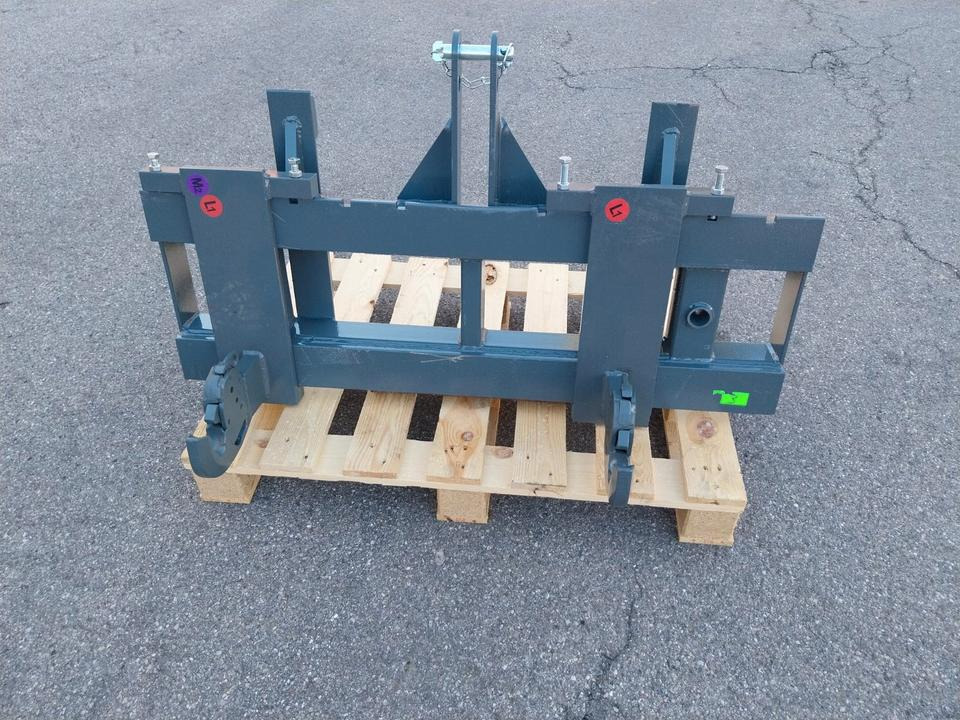 Adapter Weidemann Hoflader auf 3 Punkt Kat II Palettengabel Euro - Vorken: afbeelding 1 Adapter Weidemann Hoflader auf 3 Punkt Kat II Palettengabel Euro - Vorken: afbeelding 1