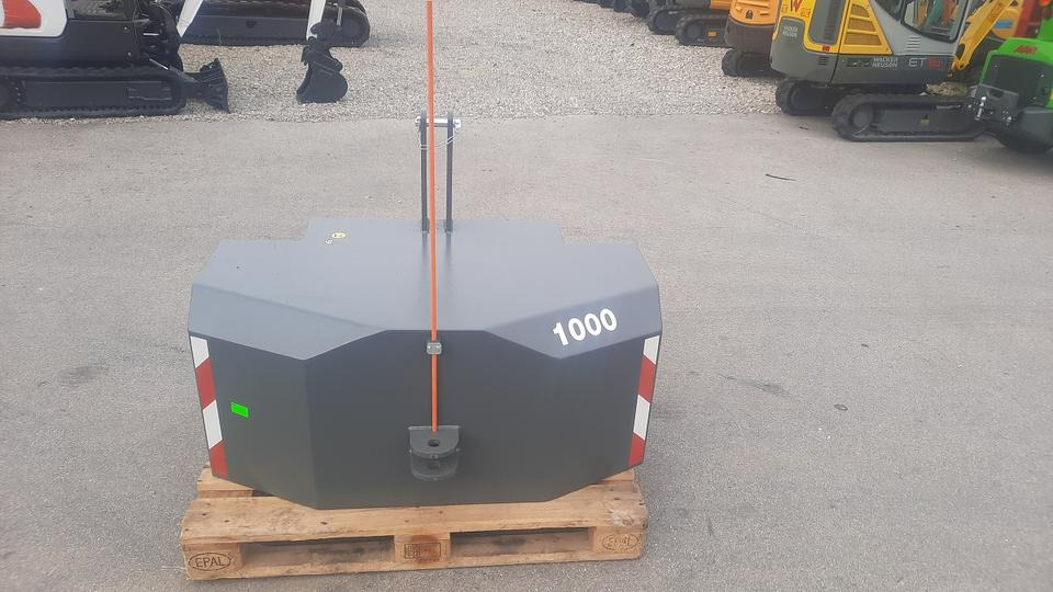 Frontgewicht Ballast Heckgewicht 1000kg Traktor Gewicht Fendt - Tegenwicht: afbeelding 1 Frontgewicht Ballast Heckgewicht 1000kg Traktor Gewicht Fendt - Tegenwicht: afbeelding 1