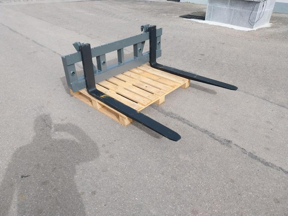 Neue Palettengabel 2,5to 1,5m breit Euro Gabel Frontlader Fendt - Vorken: afbeelding 1 Neue Palettengabel 2,5to 1,5m breit Euro Gabel Frontlader Fendt - Vorken: afbeelding 1