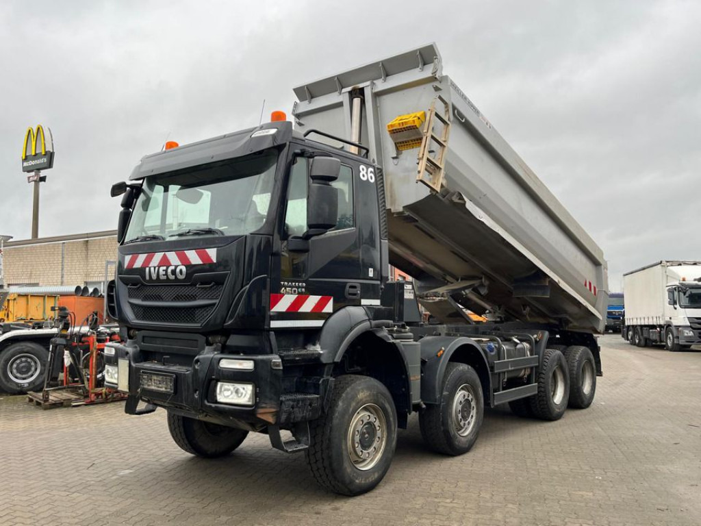 IVECO-MAGIRUS TRACKER AD450TW 4 Achs Muldenkipper Meiller - Kiepwagen: afbeelding 1 IVECO-MAGIRUS TRACKER AD450TW 4 Achs Muldenkipper Meiller - Kiepwagen: afbeelding 1