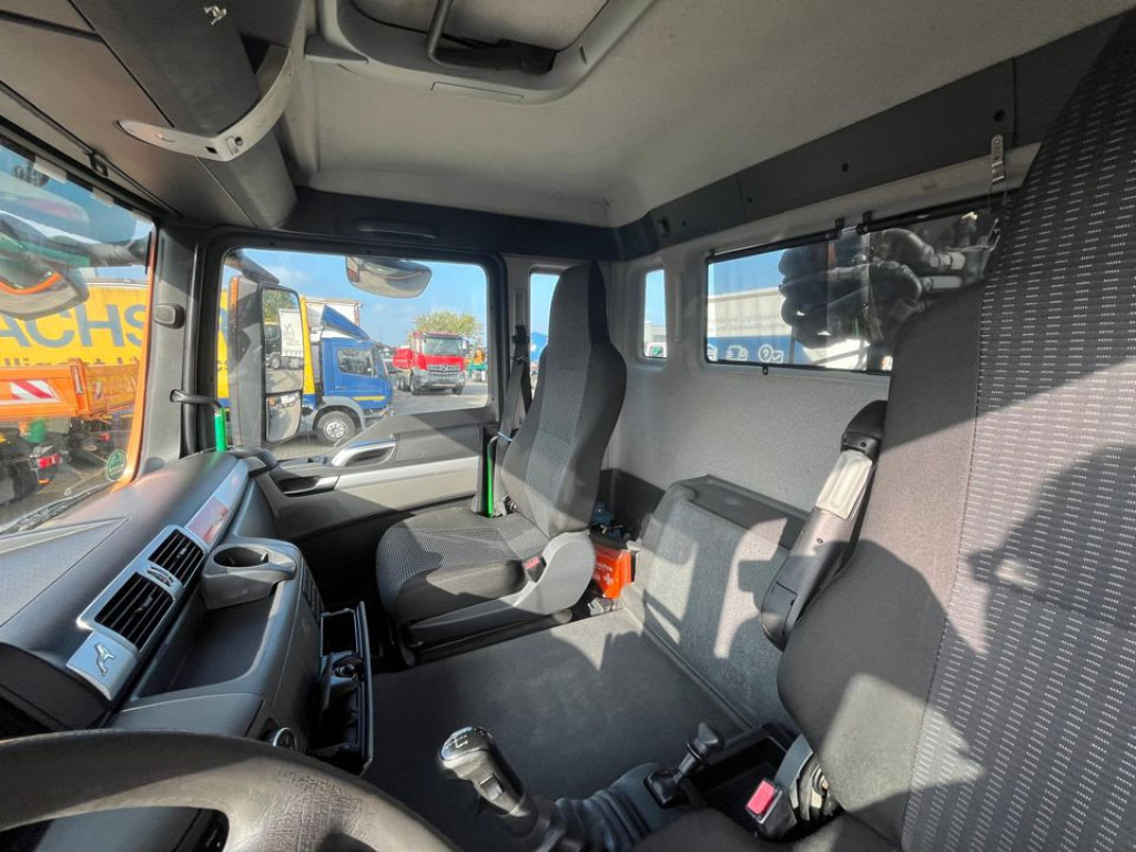 MAN TG-S 26.400 6x4H-2 BL Abrollkipper mit Kran Lift Lenk - Haakarmsysteem vrachtwagen, Kraanwagen: afbeelding 2 MAN TG-S 26.400 6x4H-2 BL Abrollkipper mit Kran Lift Lenk - Haakarmsysteem vrachtwagen, Kraanwagen: afbeelding 2