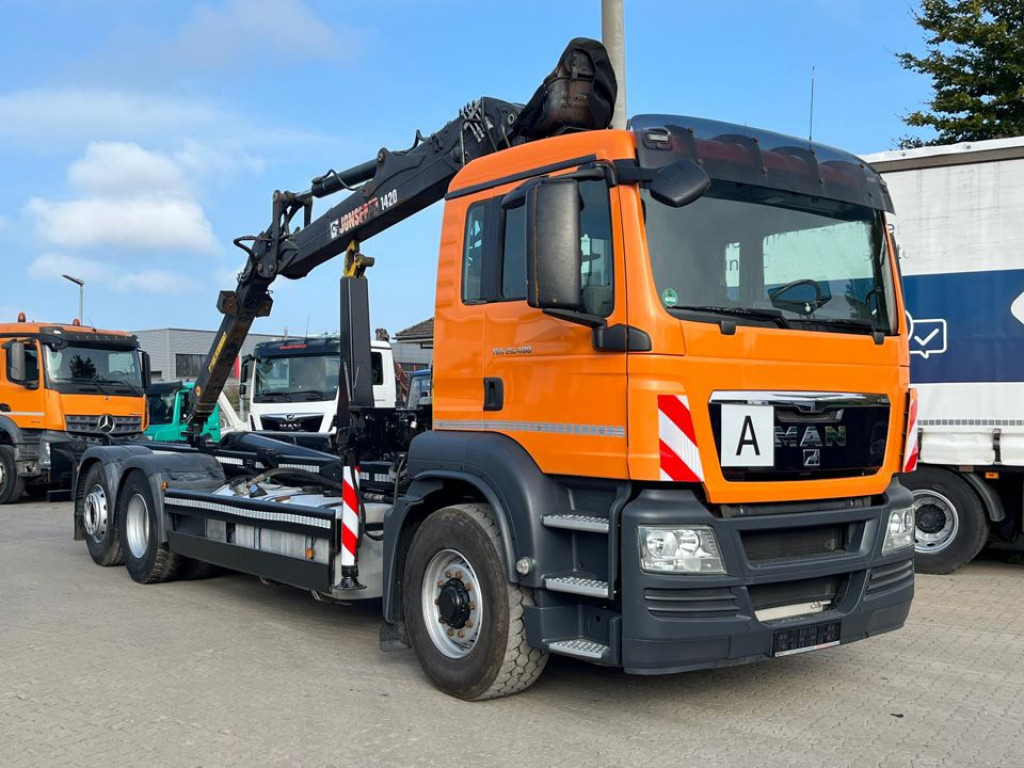 MAN TG-S 26.400 6x4H-2 BL Abrollkipper mit Kran Lift Lenk - Haakarmsysteem vrachtwagen, Kraanwagen: afbeelding 5 MAN TG-S 26.400 6x4H-2 BL Abrollkipper mit Kran Lift Lenk - Haakarmsysteem vrachtwagen, Kraanwagen: afbeelding 5