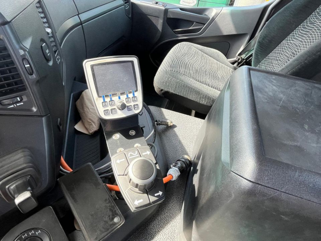 MERCEDES-BENZ Arocs 2135 AK 4x4 2-Achs Allradkipper Kommunalhydr. - Kipper vrachtwagen: afbeelding 2 MERCEDES-BENZ Arocs 2135 AK 4x4 2-Achs Allradkipper Kommunalhydr. - Kipper vrachtwagen: afbeelding 2