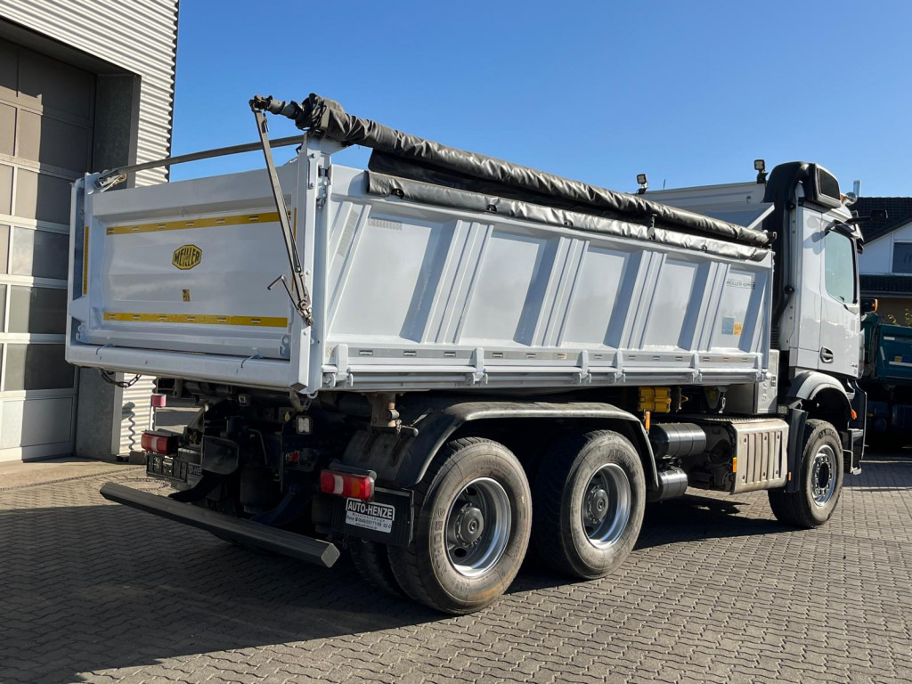 Kipper vrachtwagen MERCEDES-BENZ Arocs 2645 K 6x4 3-Achs Kipper gr. Meiller Bordmatik 2 Stempel: afbeelding 8 Kipper vrachtwagen MERCEDES-BENZ Arocs 2645 K 6x4 3-Achs Kipper gr. Meiller Bordmatik 2 Stempel: afbeelding 8