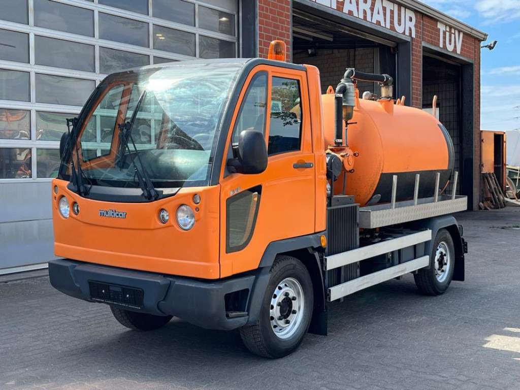 MULTICAR FUMO M30 Saug + Spülwagen - Vacuümwagen: afbeelding 1 MULTICAR FUMO M30 Saug + Spülwagen - Vacuümwagen: afbeelding 1
