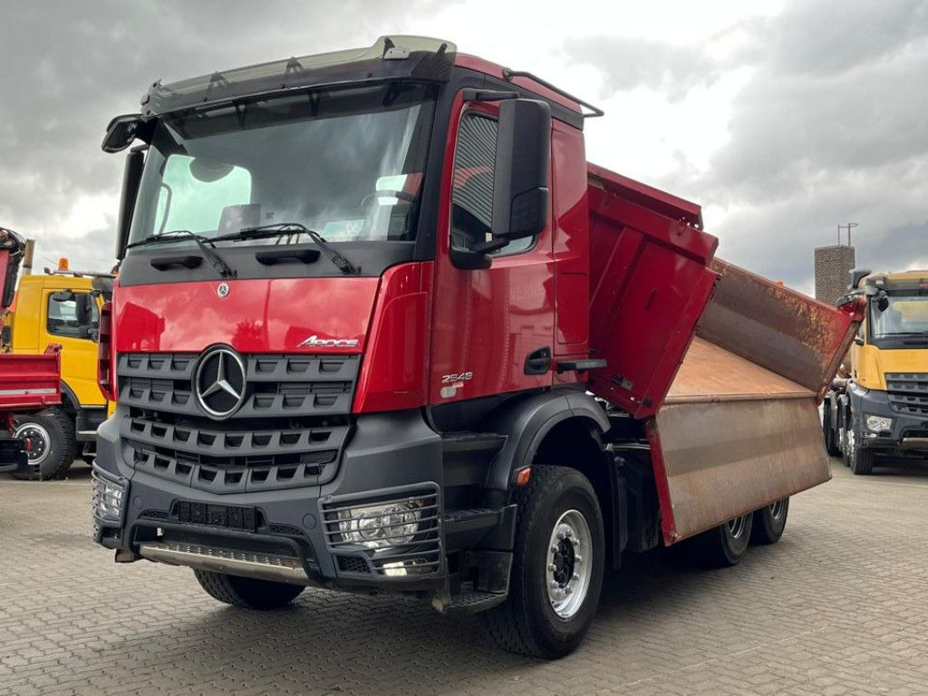 Mercedes-Benz Arocs 2648 6x4 3-Achs Kipper Bordmatik - Kipper vrachtwagen: afbeelding 1 Mercedes-Benz Arocs 2648 6x4 3-Achs Kipper Bordmatik - Kipper vrachtwagen: afbeelding 1