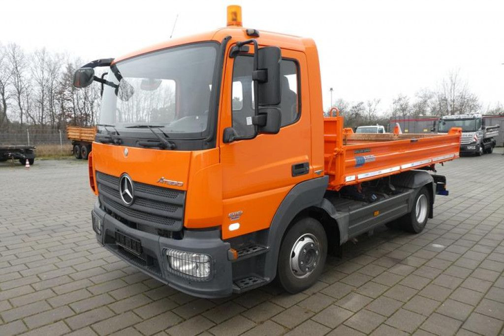 Mercedes-Benz Atego 818 K 2-Achs Kipper Schalter - Kipper bestelwagen: afbeelding 3 Mercedes-Benz Atego 818 K 2-Achs Kipper Schalter - Kipper bestelwagen: afbeelding 3