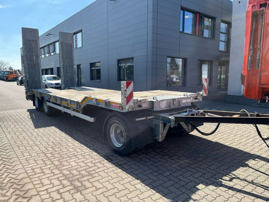 Müller-Mitteltal Tiefladeanhänger T 3 Profi 30,0 Tiefladeranhänge - Dieplader aanhangwagen: afbeelding 4 Müller-Mitteltal Tiefladeanhänger T 3 Profi 30,0 Tiefladeranhänge - Dieplader aanhangwagen: afbeelding 4