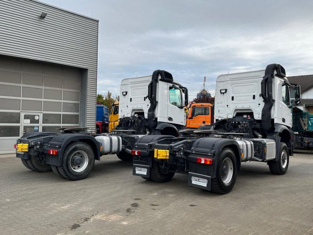 MERCEDES-BENZ Arocs 2043 AS 4x4 SZM nur 133TKM ! Kipphydraulik - Trekker: afbeelding 5 MERCEDES-BENZ Arocs 2043 AS 4x4 SZM nur 133TKM ! Kipphydraulik - Trekker: afbeelding 5