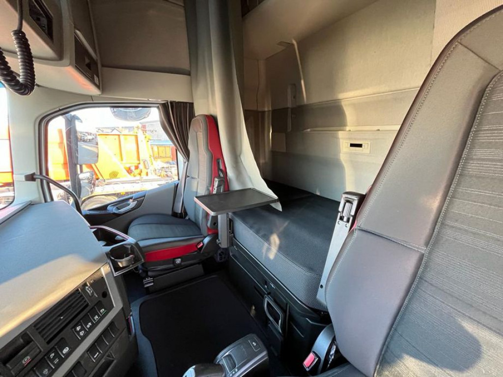 VOLVO (S) Truck FH 500 6x2 Abrollkipper Funkfernbedienung - Haakarmsysteem vrachtwagen: afbeelding 3 VOLVO (S) Truck FH 500 6x2 Abrollkipper Funkfernbedienung - Haakarmsysteem vrachtwagen: afbeelding 3